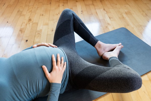 Cantienica Beckenbodentraining Rückentraining Tiefenmuskulatur Ganzkörpertraining Körperwahrnehmung Schwangerschaft Schwangere